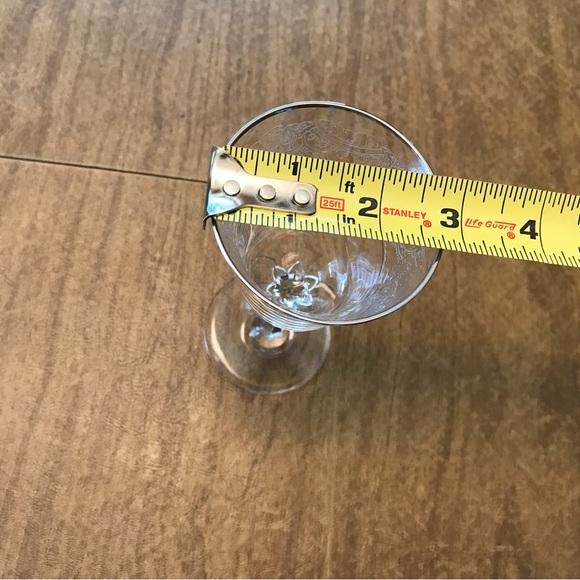 Lenox Vintage Etched Wine Glasses - Fair Lady pattern - set of 3 - Like new - Picture 6 of 7